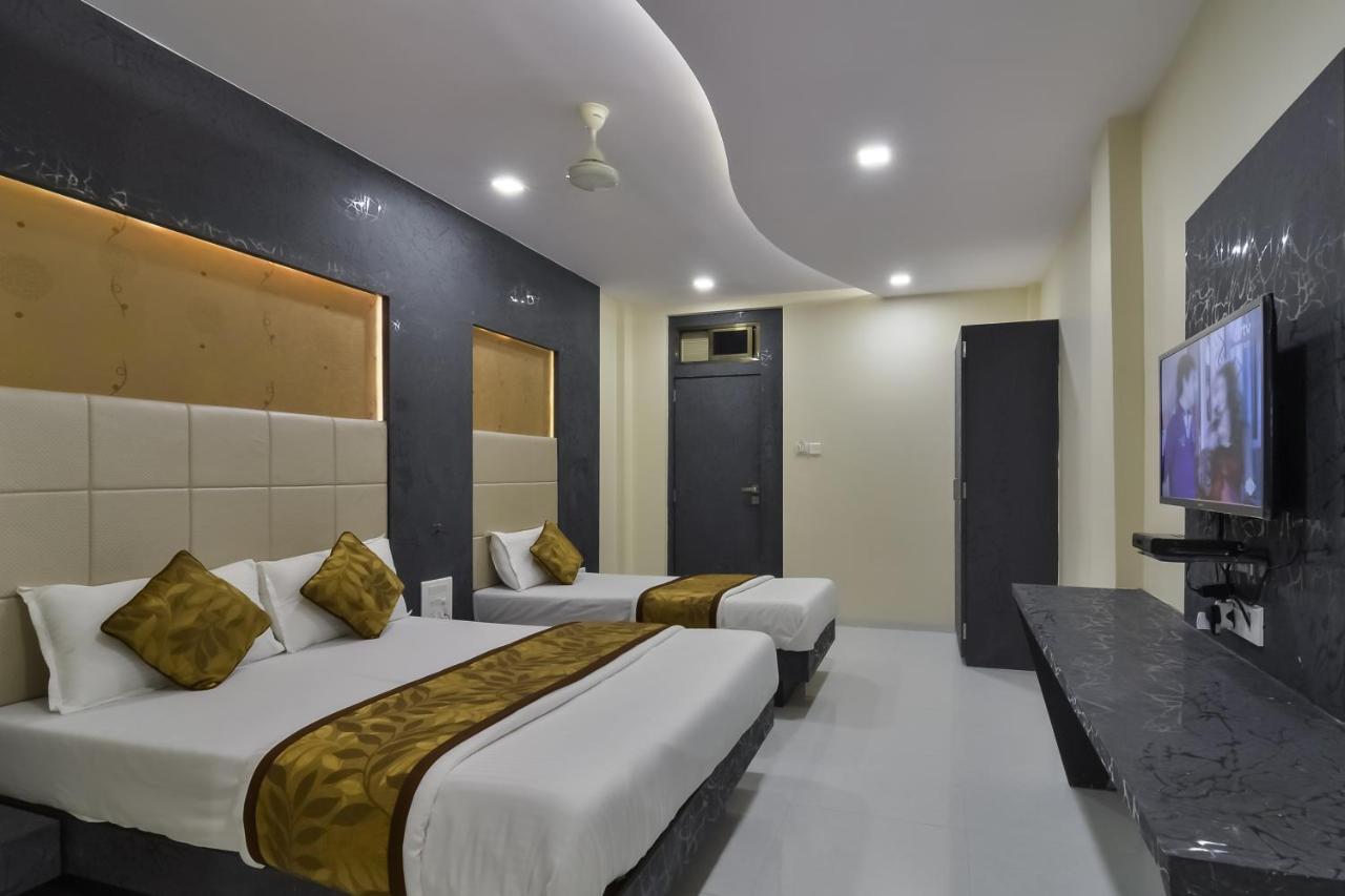 Hotel Aroma- Dadar Bombay Eksteriør billede